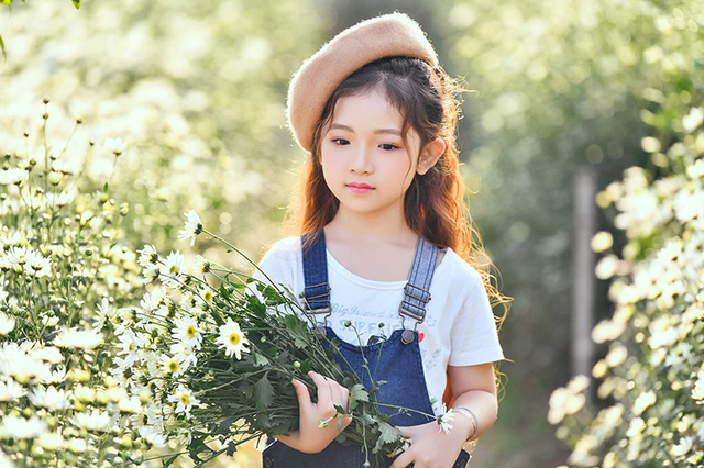 N&agrave;ng c&ocirc;ng ch&uacute;a t&oacute;c m&acirc;y 6 tuổi phi&ecirc;n bản Việt - Ảnh 6.