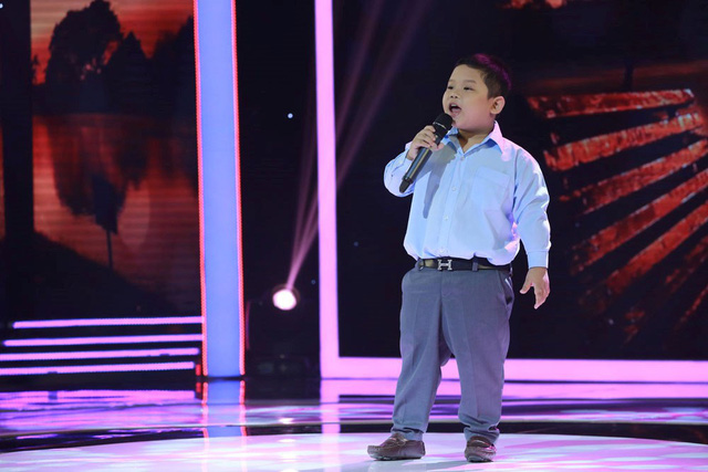 Thần đồng Bolero” Bùi Quốc Huy biết hát khi chỉ mới 2 tuổi - Ảnh 4. Thần đồng Bolero” Bùi Quốc Huy biết hát khi chỉ mới 2 tuổi - Ảnh 4.