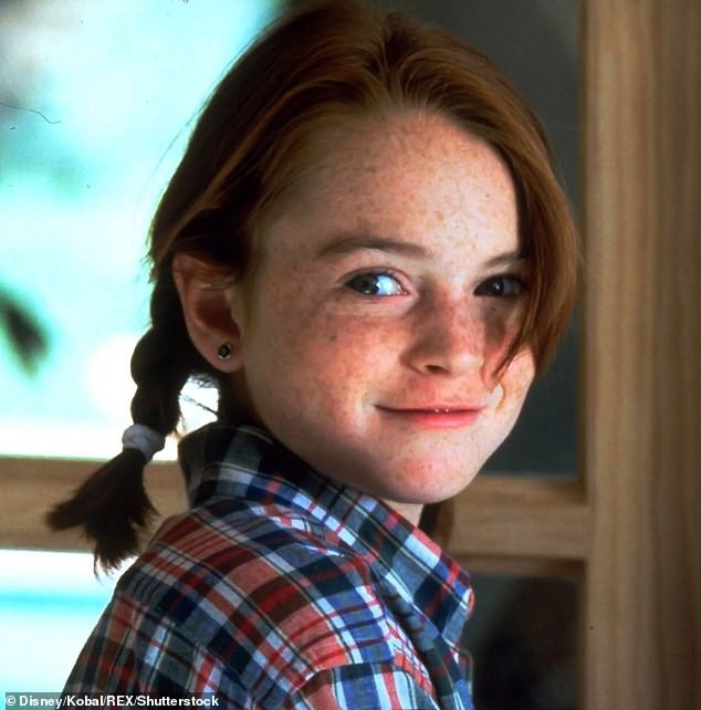 “Gái hư” Lindsay Lohan hóa thân thành... Bạch Tuyết, tự nhận mình “ngoan” - Ảnh 10. “Gái hư” Lindsay Lohan hóa thân thành... Bạch Tuyết, tự nhận mình “ngoan” - Ảnh 10.