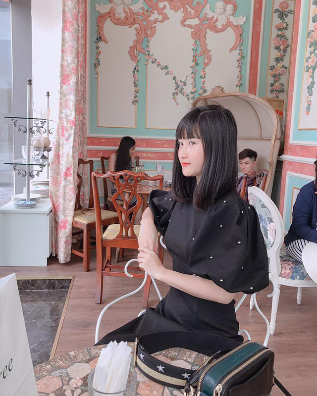 Bạn gái Huy Hùng ĐT Việt Nam tiết lộ chiêu cầu may của cầu thủ này - Ảnh 14. Bạn gái Huy Hùng ĐT Việt Nam tiết lộ chiêu cầu may của cầu thủ này - Ảnh 14.