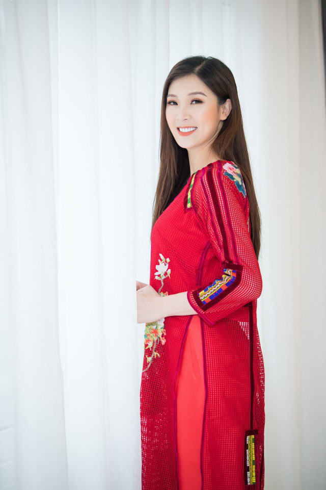 Tiết lộ điều chưa biết về Hoa hậu Ngọc Hân, Phí Linh, Á hậu Phương Nga - Ảnh 10. Tiết lộ điều chưa biết về Hoa hậu Ngọc Hân, Phí Linh, Á hậu Phương Nga - Ảnh 10.