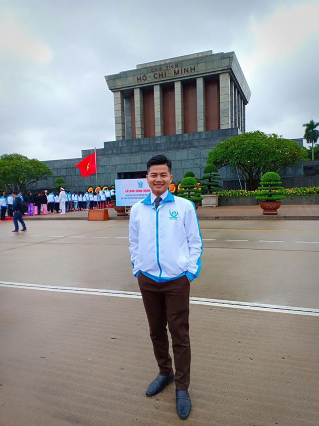 Nam sinh Khơ Me khát khao giúp buôn làng thoát cảnh nghèo đói - Ảnh 4. Nam sinh Khơ Me khát khao giúp buôn làng thoát cảnh nghèo đói - Ảnh 4.