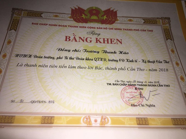 Nam sinh Khơ Me khát khao giúp buôn làng thoát cảnh nghèo đói - Ảnh 8. Nam sinh Khơ Me khát khao giúp buôn làng thoát cảnh nghèo đói - Ảnh 8.