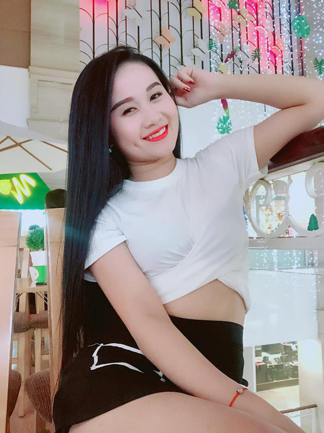 Quế Ngọc Hải, Nguyễn Tiến Linh xiêu lòng hai hot girl xinh nhất thành Vinh - Ảnh 8. Quế Ngọc Hải, Nguyễn Tiến Linh xiêu lòng hai hot girl xinh nhất thành Vinh - Ảnh 8.