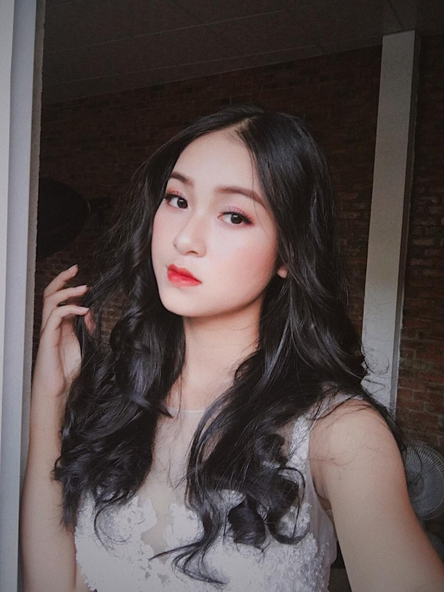 Thêm một “thiên thần áo dài trắng” xứ Huế gây thương nhớ dân mạng - Ảnh 8.
