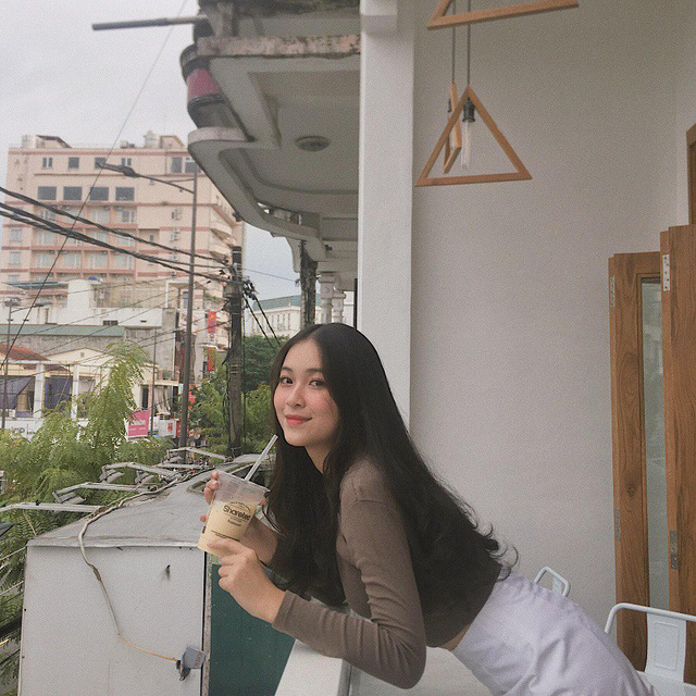 Thêm một “thiên thần áo dài trắng” xứ Huế gây thương nhớ dân mạng - Ảnh 16.