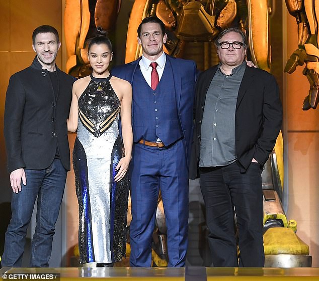 Hailee Steinfeld xinh đẹp tại Bắc Kinh - Ảnh 10. Hailee Steinfeld xinh đẹp tại Bắc Kinh - Ảnh 10.