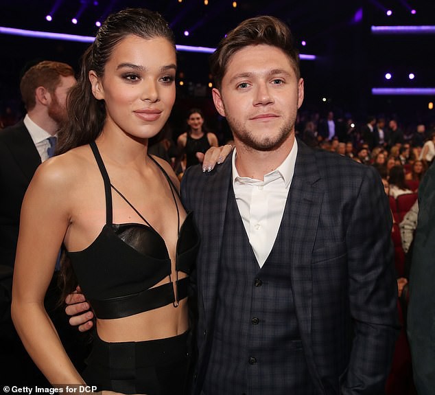 Hailee Steinfeld xinh đẹp tại Bắc Kinh - Ảnh 18. Hailee Steinfeld xinh đẹp tại Bắc Kinh - Ảnh 18.
