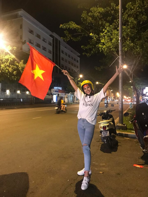 Thanh Hằng &ocirc;m chặt Tăng Thanh H&agrave; khi hội ngộ; Kh&aacute;nh Thi - Phan Hiển t&igrave;nh tứ đi du lịch - Ảnh 28.