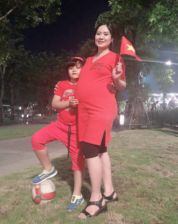 Sao Việt đi bão chúc mừng tuyển Việt Nam lên ngôi vô địch AFF Cup 2018 - Ảnh 22. Sao Việt đi bão chúc mừng tuyển Việt Nam lên ngôi vô địch AFF Cup 2018 - Ảnh 22.