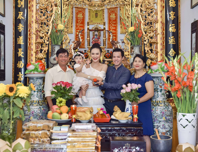 Hoa hậu đám cưới xa hoa với đại gia mía đường làm sinh nhật hoành tráng cho con - Ảnh 14. Hoa hậu đám cưới xa hoa với đại gia mía đường làm sinh nhật hoành tráng cho con - Ảnh 14.