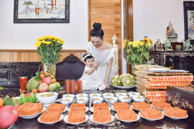 Hoa hậu đám cưới xa hoa với đại gia mía đường làm sinh nhật hoành tráng cho con - Ảnh 20. Hoa hậu đám cưới xa hoa với đại gia mía đường làm sinh nhật hoành tráng cho con - Ảnh 20.