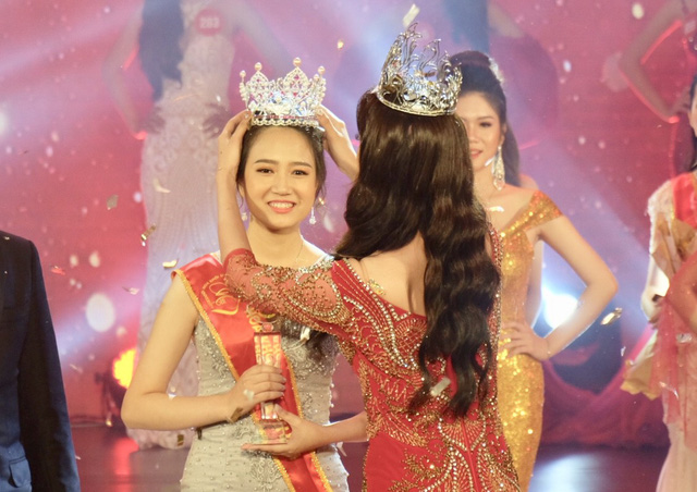 Nữ sinh trường Luật đăng quang Hoa khôi sinh viên Việt Nam 2018 - Ảnh 10. Nữ sinh trường Luật đăng quang Hoa khôi sinh viên Việt Nam 2018 - Ảnh 10.