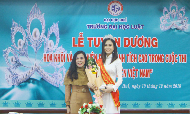 Huế: Tuyên dương, tặng thưởng tới Hoa khôi Sinh viên Việt Nam 2018 - Ảnh 8. Huế: Tuyên dương, tặng thưởng tới Hoa khôi Sinh viên Việt Nam 2018 - Ảnh 8.