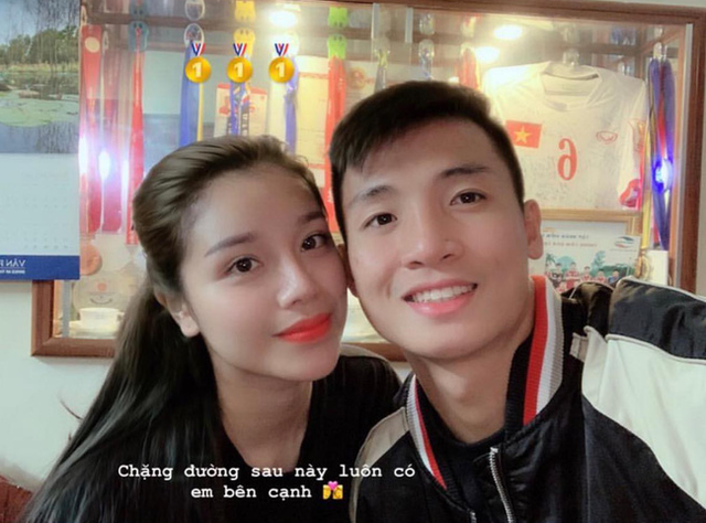 Tuyển thủ hậu vô địch AFF Cup: Người bí mật hẹn hò, người dính nghi án trục trặc - Ảnh 10. Tuyển thủ hậu vô địch AFF Cup: Người bí mật hẹn hò, người dính nghi án trục trặc - Ảnh 10.