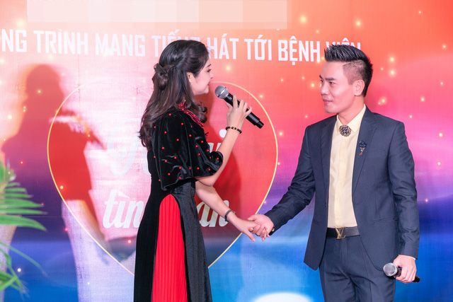 NSƯT Hồng Liên, Trà My mang âm nhạc đến với bệnh nhân ung thư - Ảnh 22. NSƯT Hồng Liên, Trà My mang âm nhạc đến với bệnh nhân ung thư - Ảnh 22.