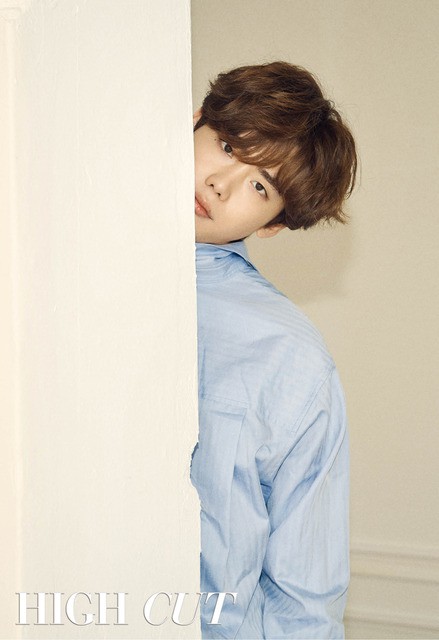 Lee Jong Suk đẹp khó cưỡng trong bộ ảnh mới - Ảnh 6.