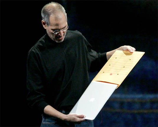 10 năm ngày Steve Jobs thay đổi tương lai của laptop trên toàn cầu - Ảnh 1.