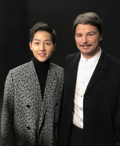 Song Joong Ki cực điển trai tại sự kiện của Dior - Ảnh 2.