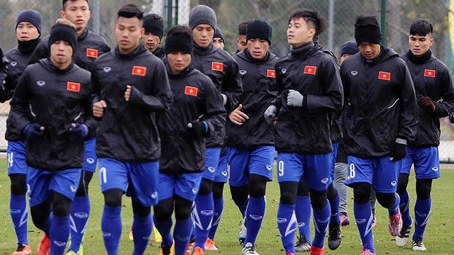 HLV Kim Bong Gil của U23 Hàn Quốc đánh giá cao U23 Việt Nam - Ảnh 1.