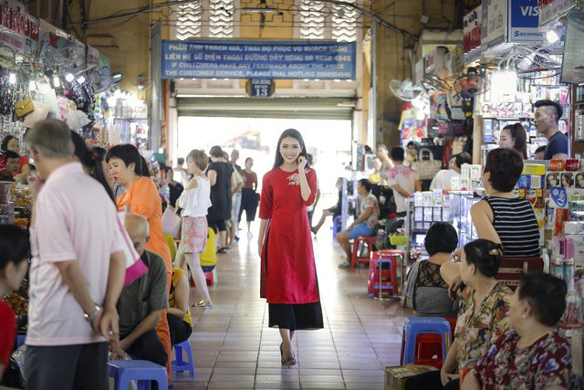 Tường Linh tự tin giới thiệu bằng tiếng Anh về Việt Nam tại cuộc thi Hoa hậu Liên lục địa 2017 - Ảnh 3.