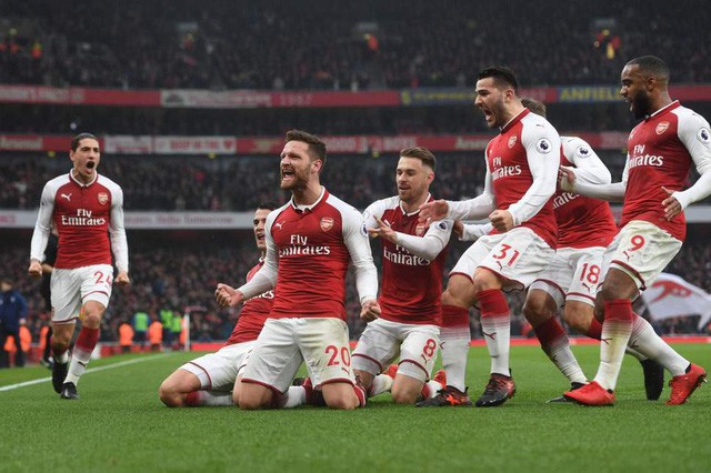 Lịch thi đấu Ngoại hạng Anh ngày 1/1: Everton - Leicester, Arsenal - Fulham, Cardiff City - Tottenham - Ảnh 2. Lịch thi đấu Ngoại hạng Anh ngày 1/1: Everton - Leicester, Arsenal - Fulham, Cardiff City - Tottenham - Ảnh 2.