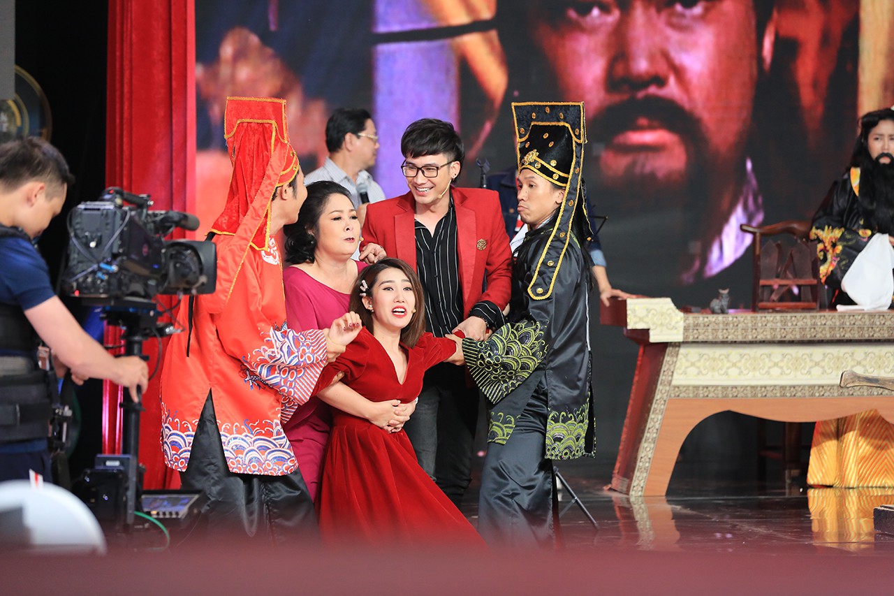 Lộ diện nhân vật lồng tiếng nhân vật Bao Thanh Thiên thập niên 90 - Ảnh 4. Lộ diện nhân vật lồng tiếng nhân vật Bao Thanh Thiên thập niên 90 - Ảnh 4.