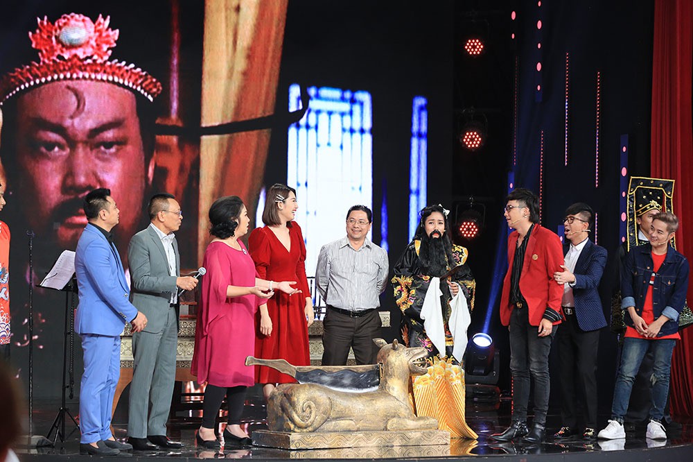 Lộ diện nhân vật lồng tiếng nhân vật Bao Thanh Thiên thập niên 90 - Ảnh 1. Lộ diện nhân vật lồng tiếng nhân vật Bao Thanh Thiên thập niên 90 - Ảnh 1.