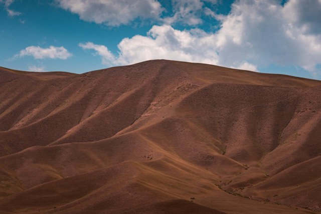 Thiên nhiên hùng vĩ ở Kyrgyzstan - Ảnh 6.