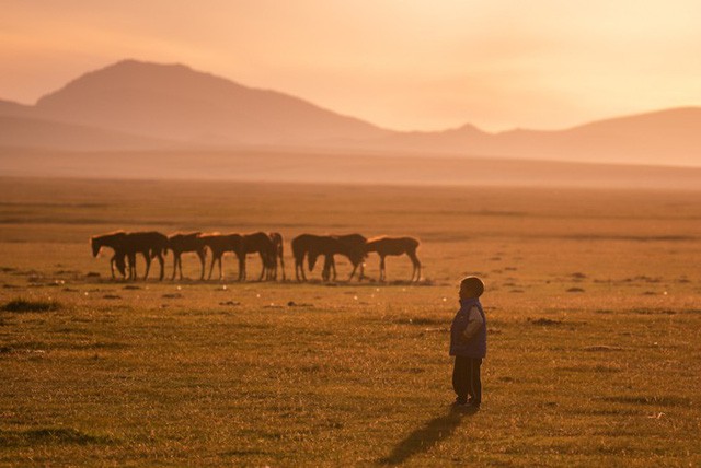 Thiên nhiên hùng vĩ ở Kyrgyzstan - Ảnh 8.