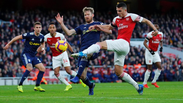  Nhìn lại chiến thắng tưng bừng trong ngày đầu năm của Arsenal - Ảnh 10.
