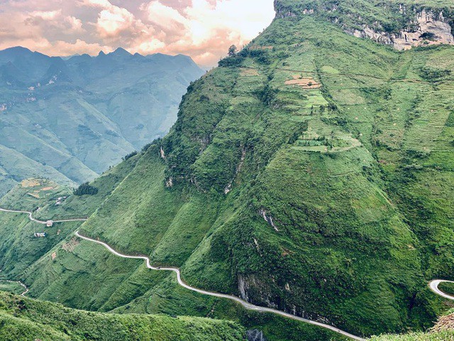 Chuyện chưa kể về Mã Pí Lèng - cung đèo huyền thoại, nổi tiếng bậc nhất Việt Nam - Ảnh 1. Chuyện chưa kể về Mã Pí Lèng - cung đèo huyền thoại, nổi tiếng bậc nhất Việt Nam - Ảnh 1.