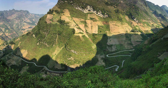 Chuyện chưa kể về Mã Pí Lèng - cung đèo huyền thoại, nổi tiếng bậc nhất Việt Nam - Ảnh 2. Chuyện chưa kể về Mã Pí Lèng - cung đèo huyền thoại, nổi tiếng bậc nhất Việt Nam - Ảnh 2.