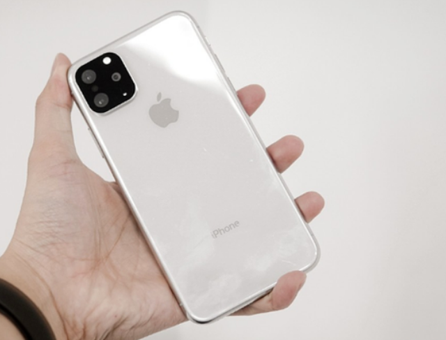 Phụ kiện hô biến iPhone cũ thành iPhone 11 khiến dân mạng phát sốt - Ảnh 2.