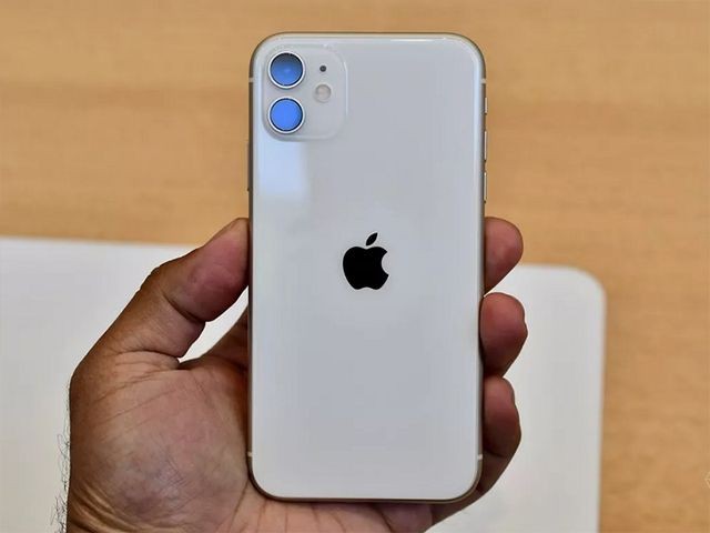 iPhone xách tay chững lại, dù giá thấp hơn nhiều so với hàng chính hãng - Ảnh 1.