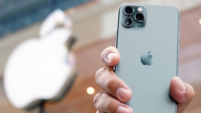 Được và mất gì khi mua iPhone chính hãng và iPhone xách tay? - Ảnh 1.