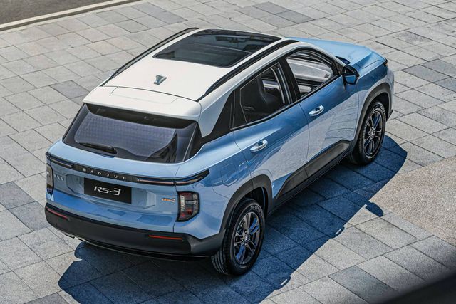GM trình làng mẫu crossover giá tương đương dưới 250 triệu đồng tại Trung Quốc - Ảnh 1. GM trình làng mẫu crossover giá tương đương dưới 250 triệu đồng tại Trung Quốc - Ảnh 1.