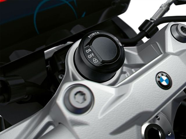 BMW Motorrad ra mắt bộ đôi onroad cỡ trung F900R và F900XR - Ảnh 19.