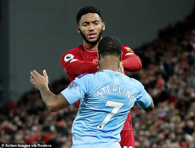 Raheem Sterling lên tiếng xin lỗi người hâm mộ sau vụ xô xát với Joe Gomez - Ảnh 1.