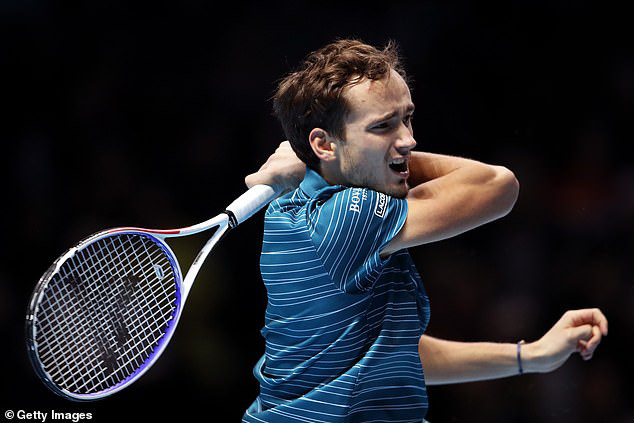 ATP Finals 2019: Nadal thắng kịch tính Medvedev - Ảnh 2.