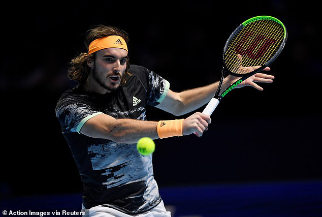 ATP Finals 2019: Nadal ngược dòng nghẹt thở hạ Tsitsipas - Ảnh 2.