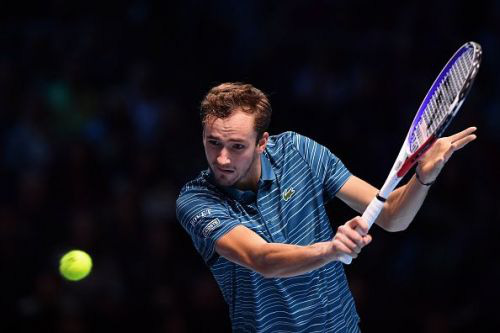 ATP Finals 2019: Đánh bại Daniil Medvedev, Alexander Zverev giành quyền vào bán kết - Ảnh 3.