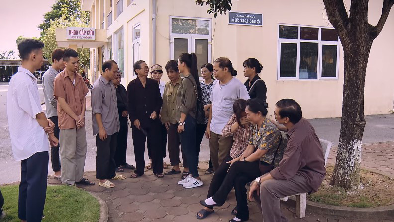 Sinh tử - Tập 12: Không chức không quyền, Hoàng (Trọng Hùng) sẽ phải thay Vũ (Việt Anh) hứng tội vụ sập mỏ đá? - Ảnh 3. Sinh tử - Tập 12: Không chức không quyền, Hoàng (Trọng Hùng) sẽ phải thay Vũ (Việt Anh) hứng tội vụ sập mỏ đá? - Ảnh 3.