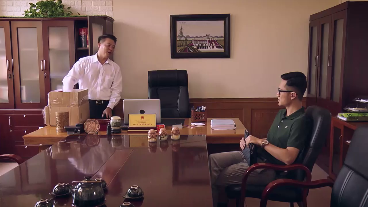 Sinh tử - Tập 19: Chủ tịch tỉnh để người kh&aacute;c ngồi giữ ghế Gi&aacute;m đốc Sở cho con trai - Ảnh 1.