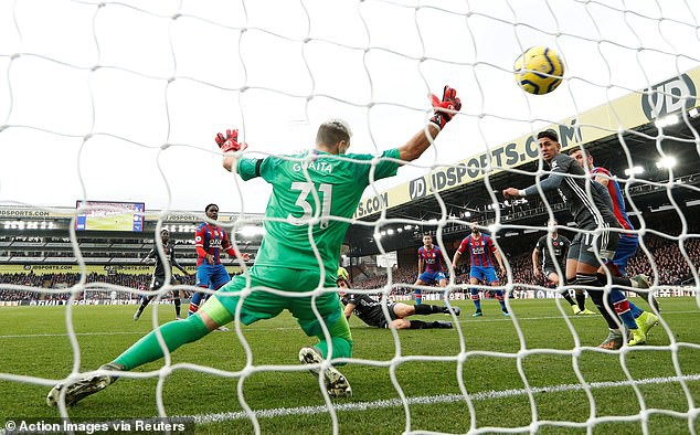 Crystal Palace 0-2 Leicester City: Nối dài mạch thắng! - Ảnh 1.