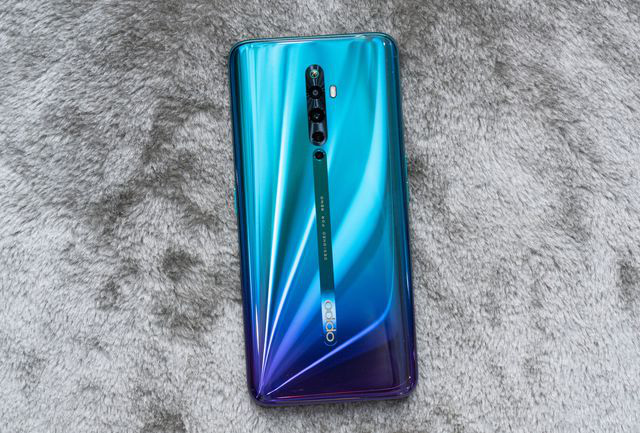 Những mẫu smartphone cận cao cấp đáng chú ý năm 2019 - Ảnh 5.