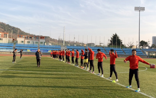 Vietnam U23 players during their training camp in the ROK on Saturday. 