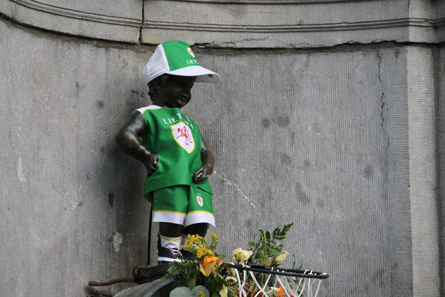 Thực tế đ&aacute;ng thất vọng của c&aacute;c t&aacute;c phẩm nghệ thuật nổi tiếng ngo&agrave;i đời thật - Ảnh 7.