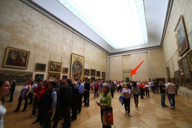 Thực tế đ&aacute;ng thất vọng của c&aacute;c t&aacute;c phẩm nghệ thuật nổi tiếng ngo&agrave;i đời thật - Ảnh 9.