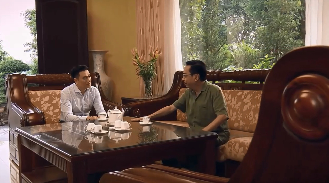 Sinh tử - Tập 35: Chủ tịch tỉnh được hối lộ đ&ocirc;i gi&agrave;y mới c&ograve;n qu&yacute; hơn cả tiền - Ảnh 1.